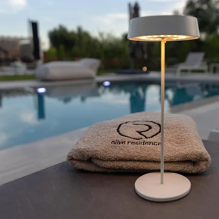 Olive Luxury *