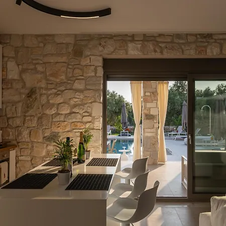 Olive Luxury Луксозна вила *