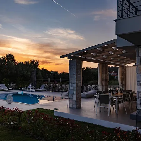 Луксозна вила Olive Luxury Skála Foúrkas